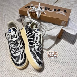 Marni Veja Leather Sneakers White Black